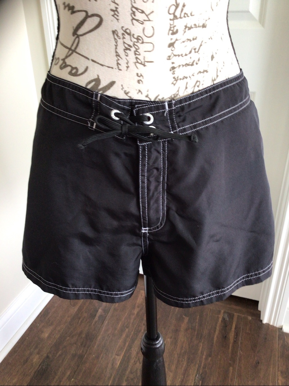 Women's Black & white Athletic swim board Shorts Sz 12